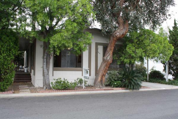 Los Olivos MHP 15831 Olden St #41Sylmar, CA 91342