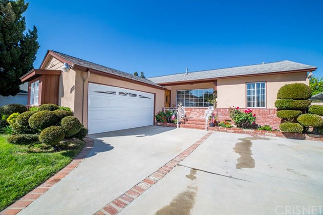 8944 Debra Ave