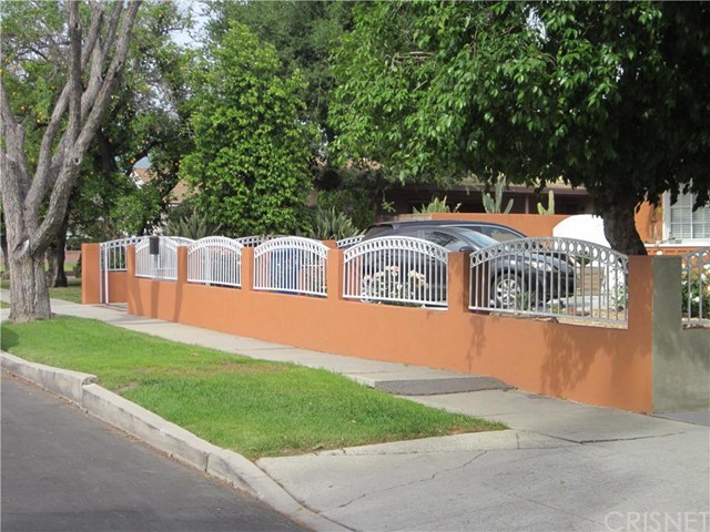 8944 Debra Ave