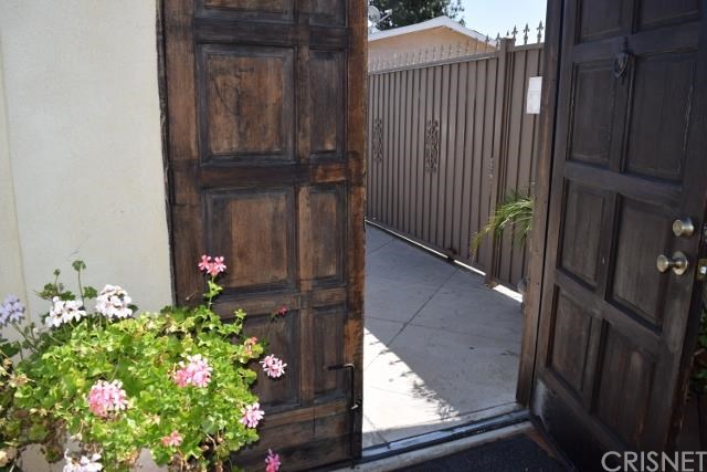15958 Nordhoff Street, North Hills, CA 91343