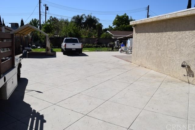 15958 Nordhoff Street, North Hills, CA 91343