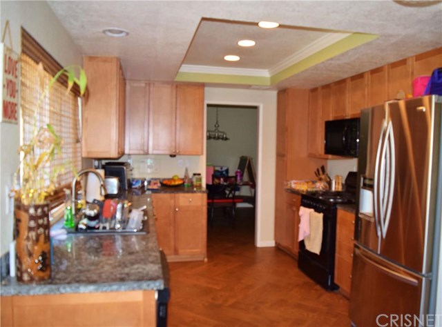 20832 Benz Road, Saugus, CA 91350
