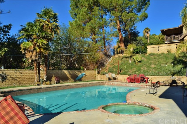 20832 Benz Road, Saugus, CA 91350