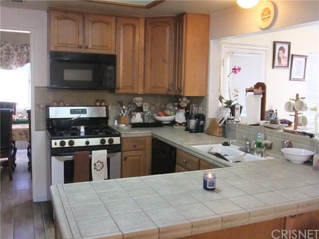 27447 Diane Marie Circle, Saugus, CA 91350