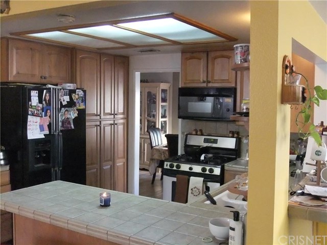 27447 Diane Marie Circle, Saugus, CA 91350