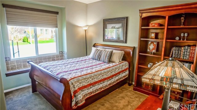 19134 Graham Lane, Saugus, CA 91350