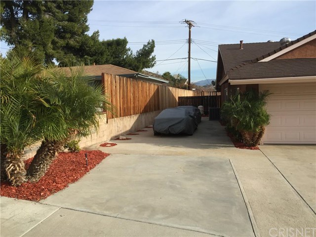 27858 Rosamond Drive, Canyon Country, CA 91351