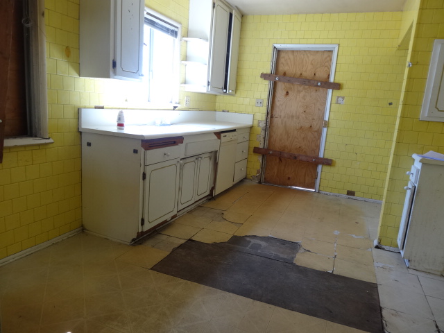 8541 Morehart AvenueSun Valley, CA, 91352Los Angeles County