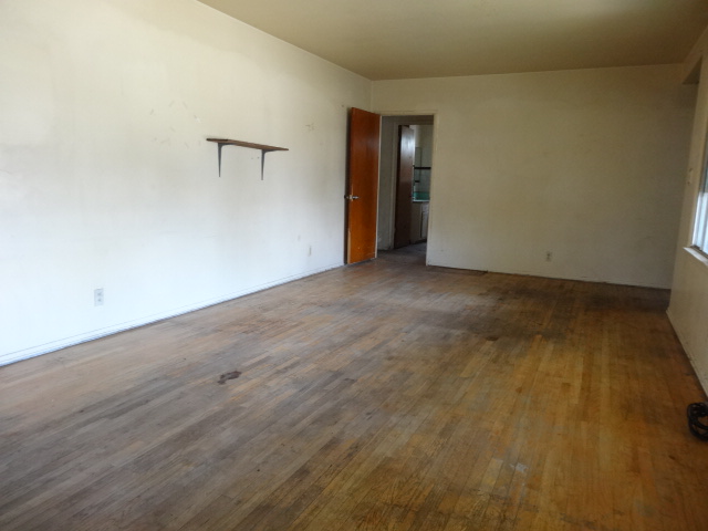8541 Morehart AvenueSun Valley, CA, 91352Los Angeles County