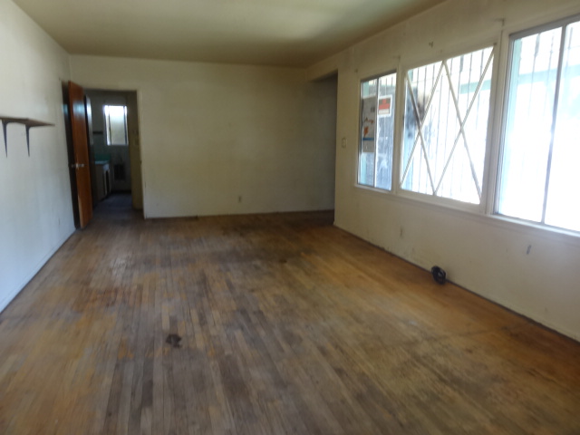8541 Morehart AvenueSun Valley, CA, 91352Los Angeles County