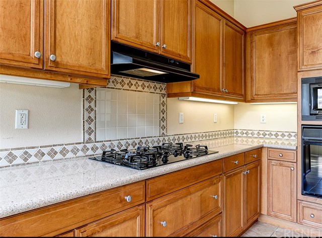 23761 Forest View Court, Valencia, CA 91354