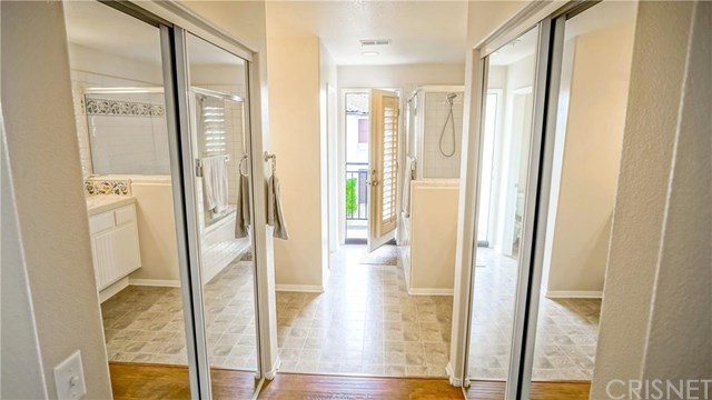 23301 Anacapa Lane, Valencia, CA 91354