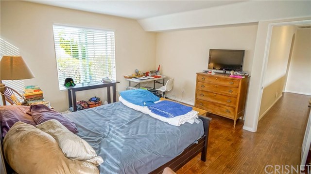 23301 Anacapa Lane, Valencia, CA 91354