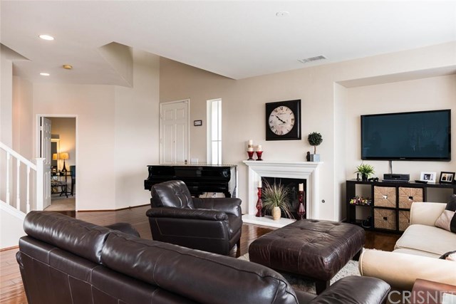 24330 Lorenzo Lane, Valencia, United States 91355