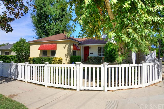 5350 Crebs Avenue, Tarzana, CA 91356