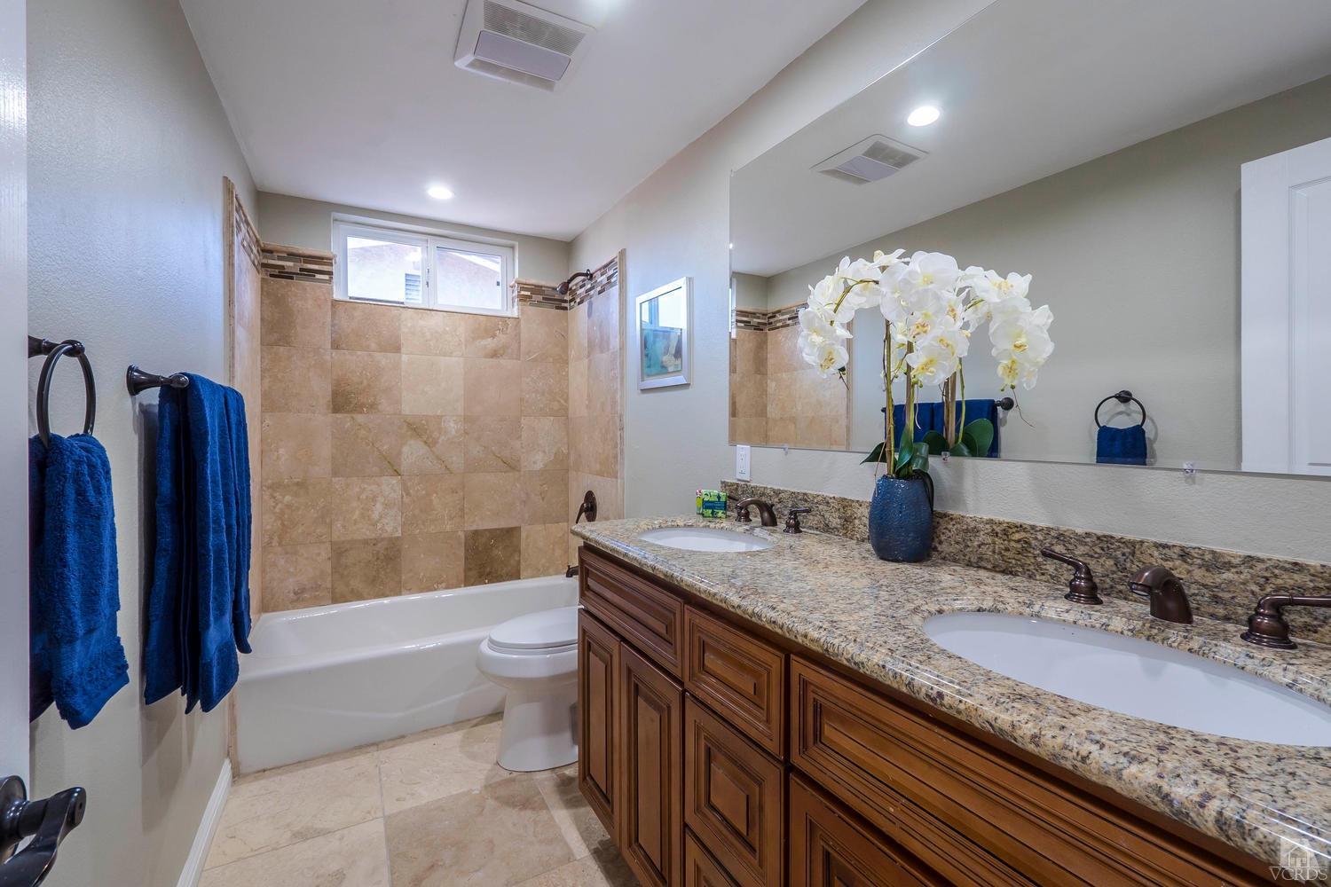 208 Tennyson Street, Thousand Oaks, CA 91360