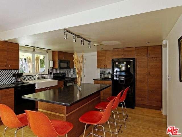 1232CALLE CASTANO, Thousand Oaks, CA 91360