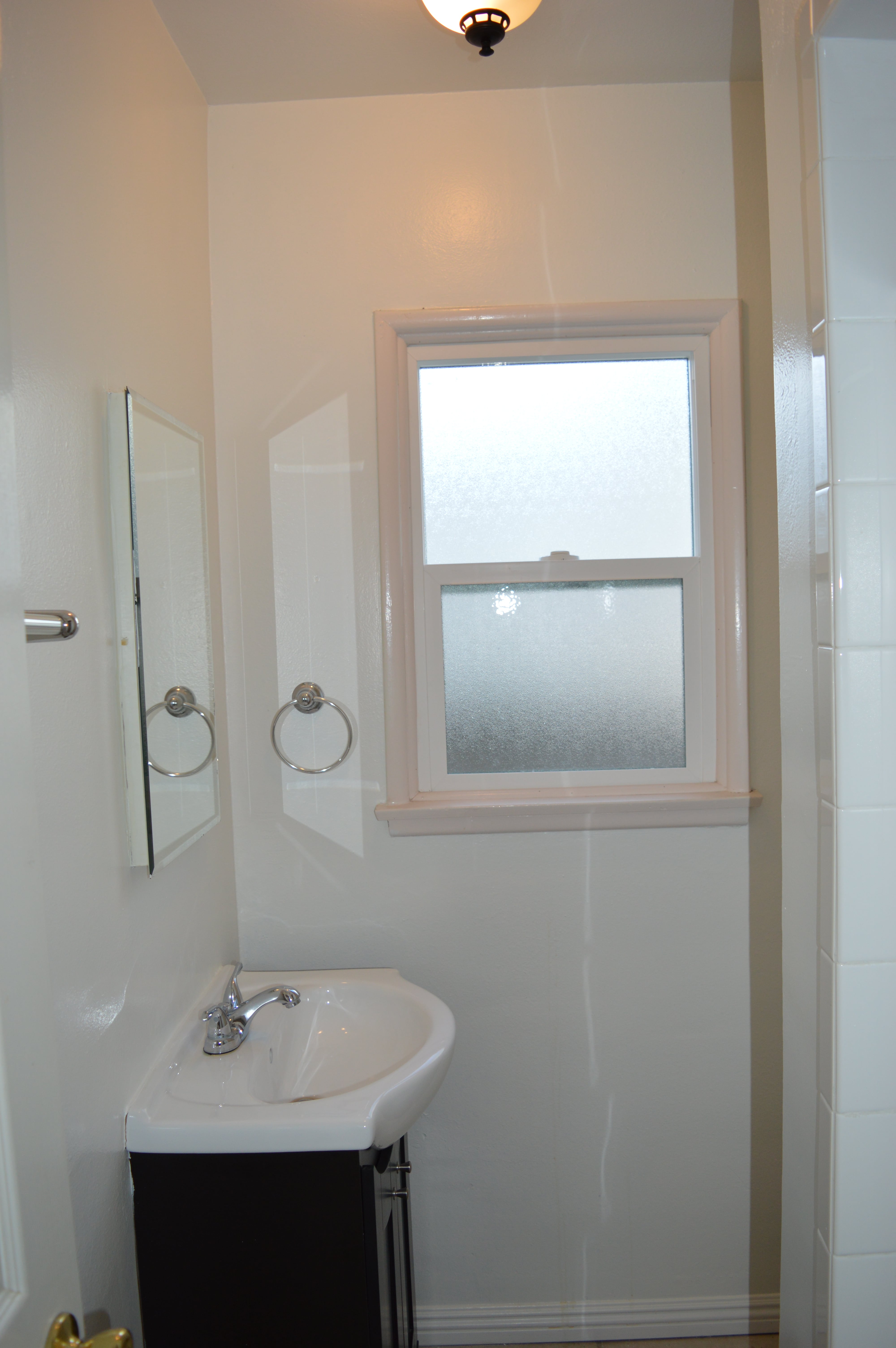 22850 Leonora Drive, Woodland Hills, United States 91367