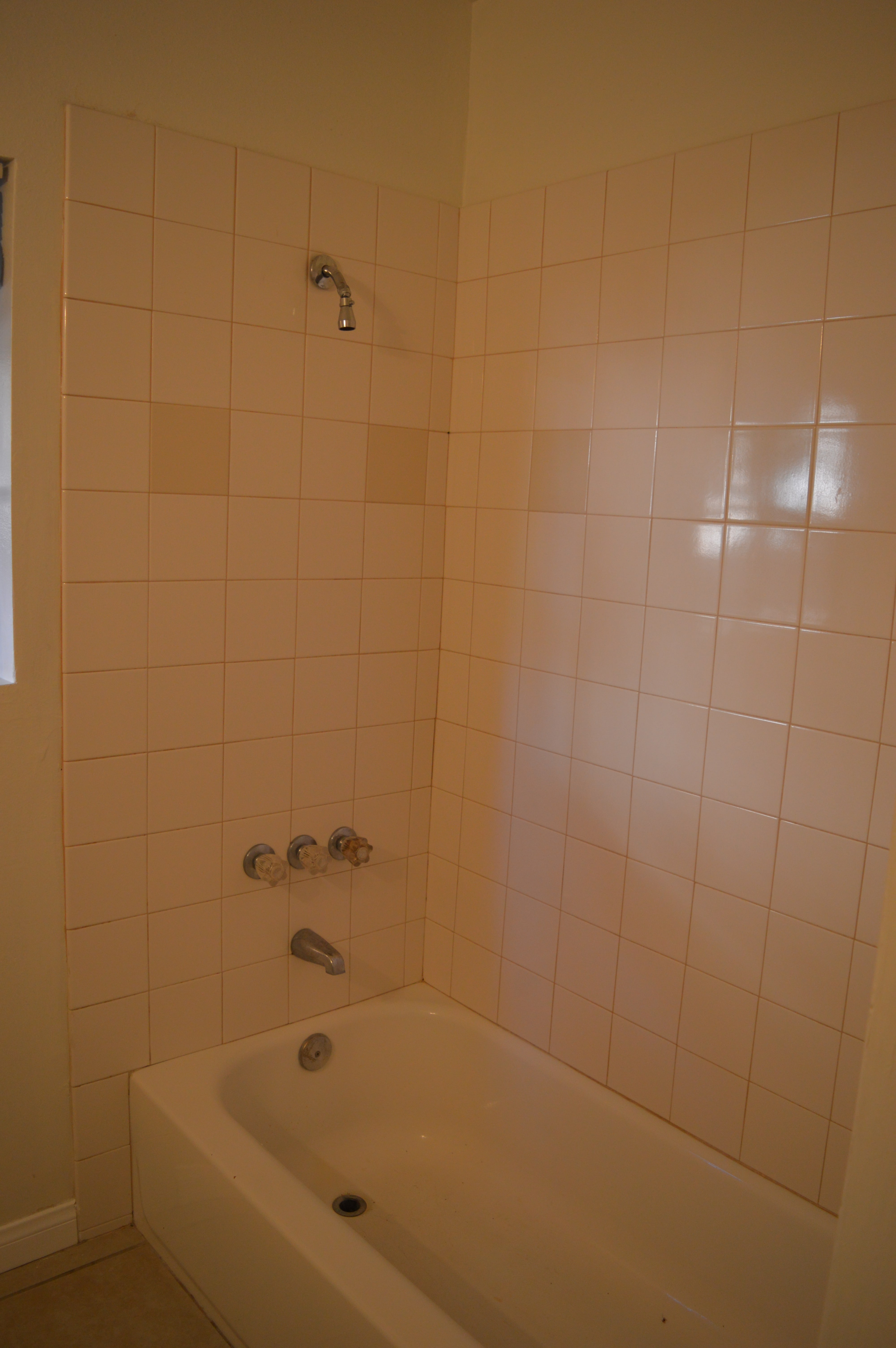 22850 Leonora Drive, Woodland Hills, United States 91367