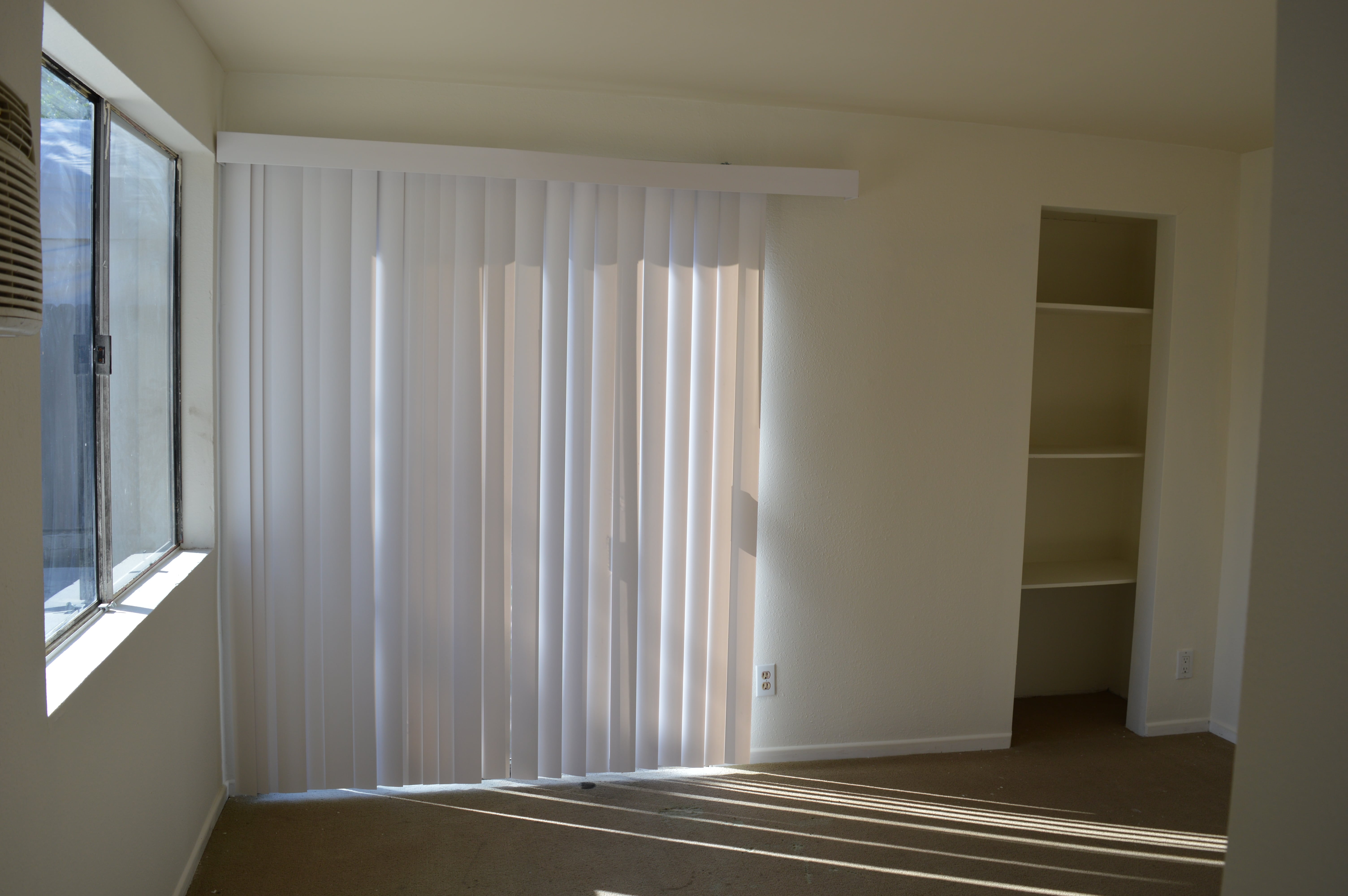 22850 Leonora Drive, Woodland Hills, United States 91367