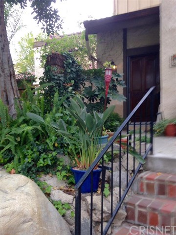21545 Erwin Street, Woodland Hills, CA 91367