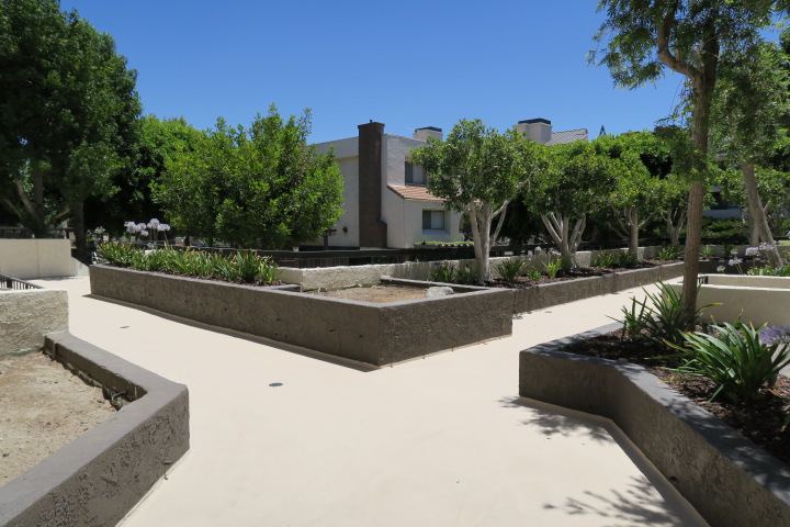 21650 Burbank Blvd Unit 118Woodland Hills, CA, 91367Los Angeles County