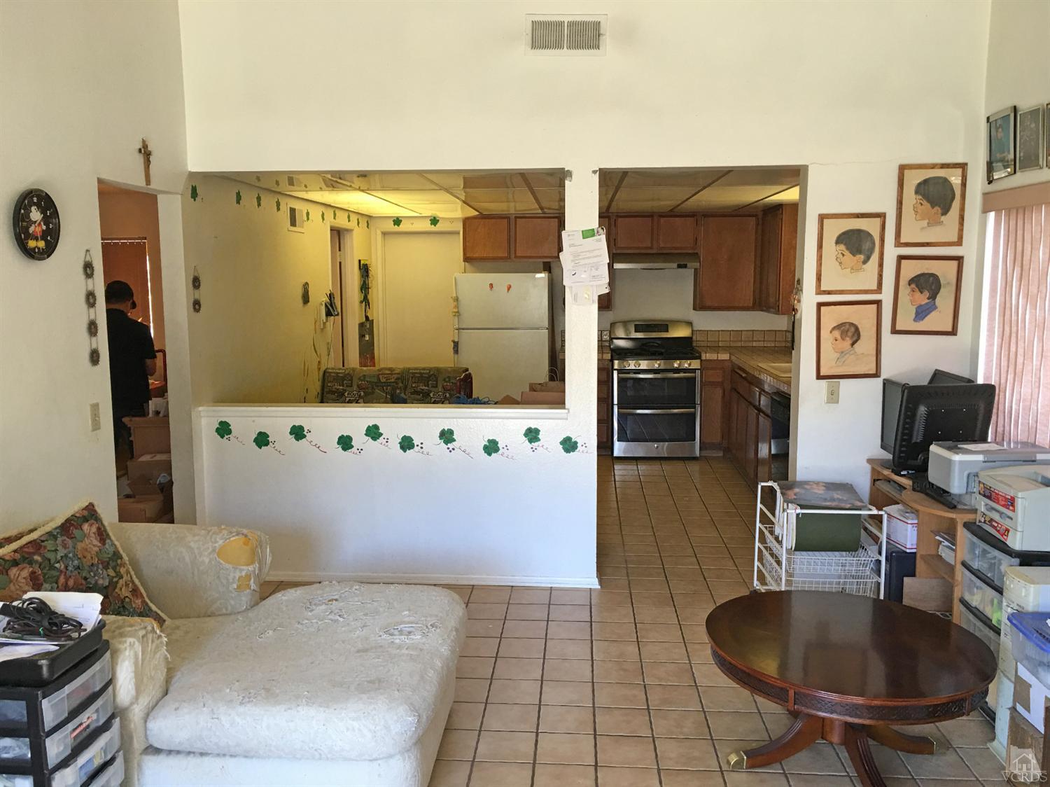 235 North Parkview Drive, Oak Park, CA 91377