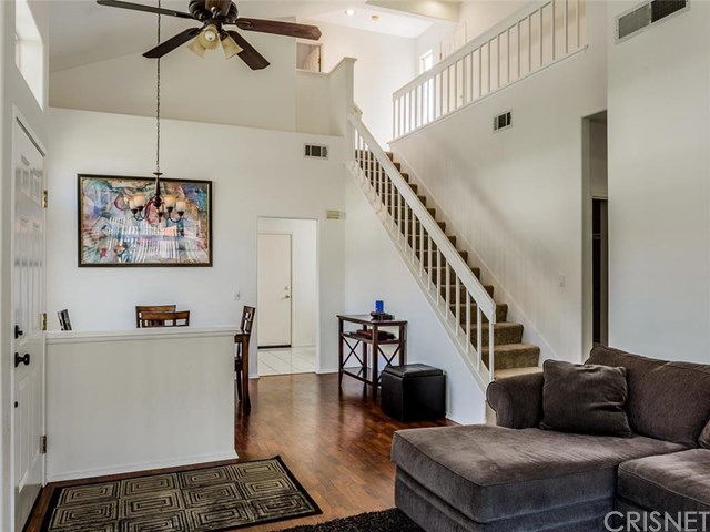 455 Novara Way, Oak Park, CA 91377