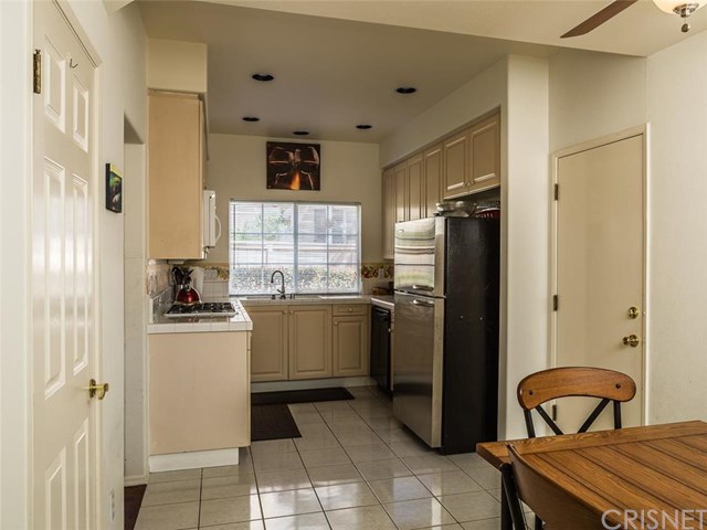 455 Novara Way, Oak Park, CA 91377