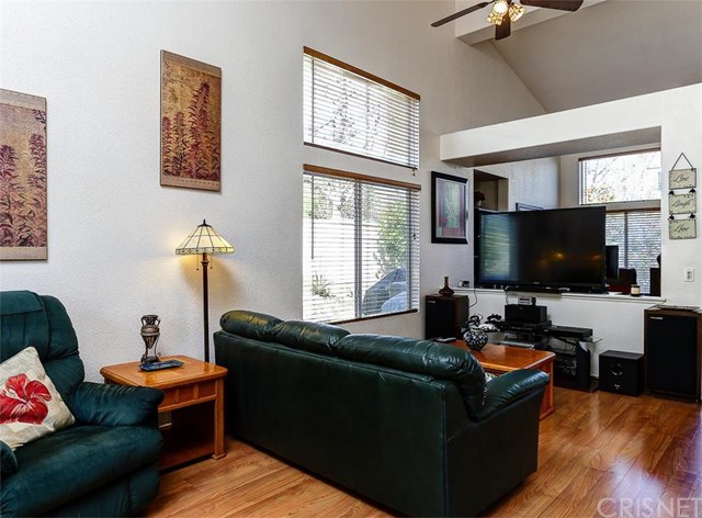 25465 Chisom Lane, Stevenson Ranch, CA 91381