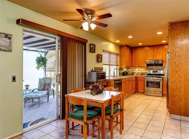 25465 Chisom Lane, Stevenson Ranch, CA 91381