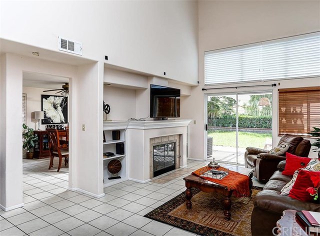 25826 Dickens Court, Stevenson Ranch, CA 91381