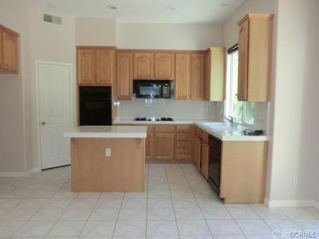25421 Doyle Court, Stevenson Ranch, CA 91381