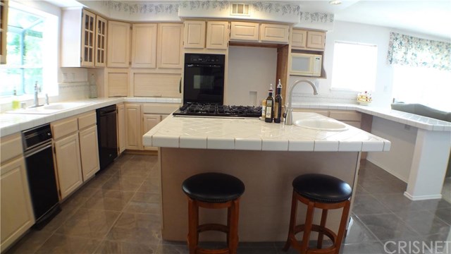 28628 Applewood Lane, Castaic, CA 91384