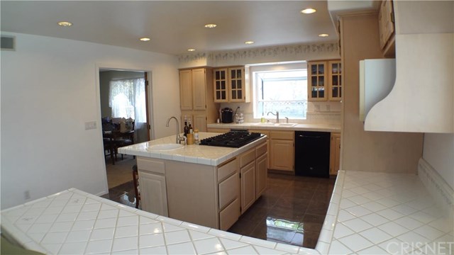 28628 Applewood Lane, Castaic, CA 91384