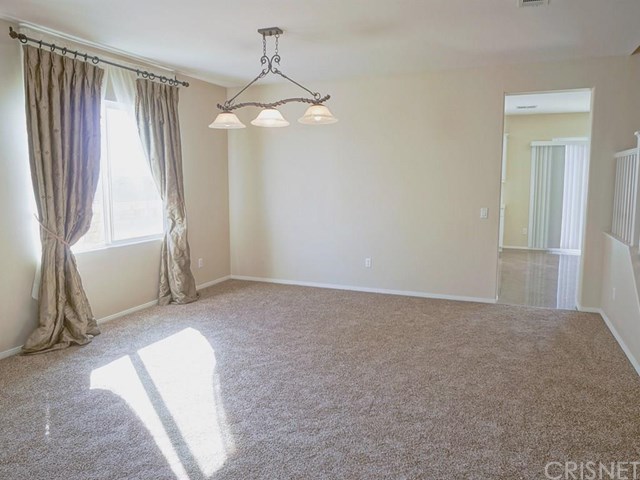 30158 Cambridge Avenue, Castaic, CA 91384