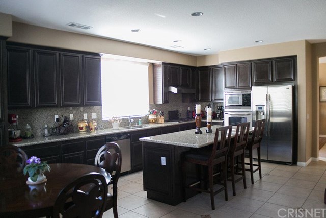 29370 Gary Drive, Canyon Country, CA 91387