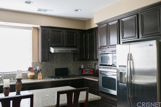 29370 Gary Drive, Canyon Country, CA 91387