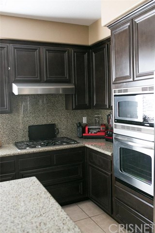 29370 Gary Drive, Canyon Country, CA 91387