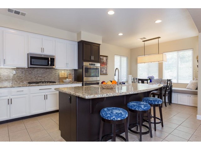 29524 Big Bend Place, Canyon Country, CA 91387