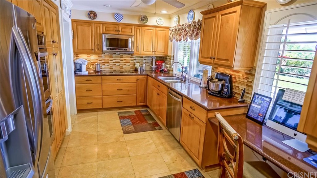 16760 La Veda Avenue, Canyon Country, CA 91387