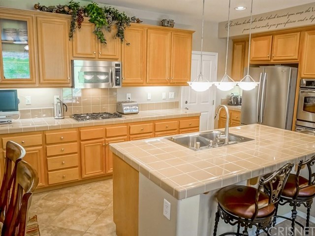 27138 Cherry Laurel Place, Canyon Country, CA 91387