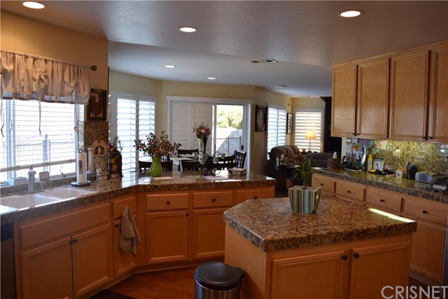28611 Deer Springs Drive, Saugus, CA 91390