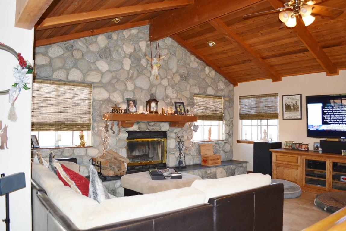 33737 Hanawalt Road, Agua Dulce, CA 91390