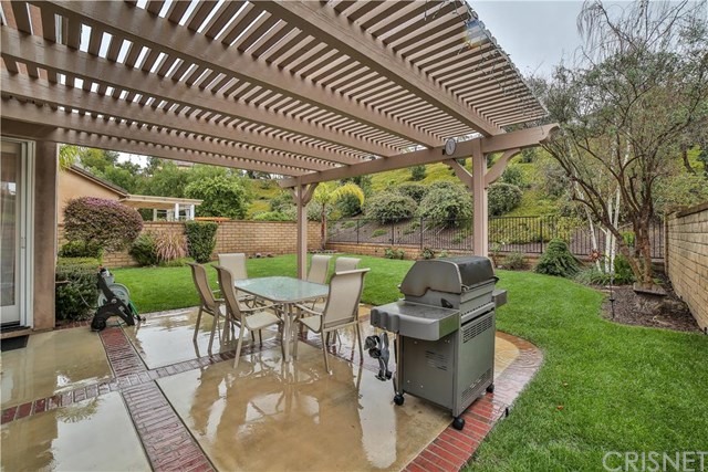 22010 Iron Horse Place, Saugus, CA 91390