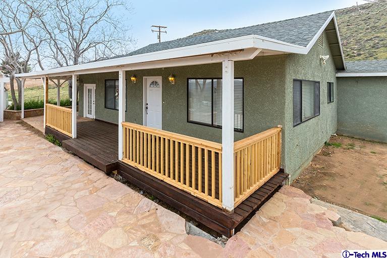 35747 Beauty Vista Lane, Agua Dulce, CA 91390