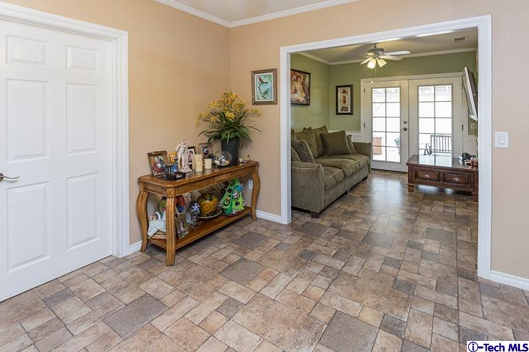 35747 Beauty Vista Lane, Agua Dulce, CA 91390