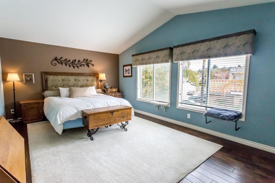 28646 David Way, Santa Clarita, CA 91390