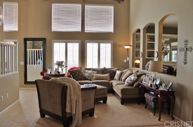 28741 Park Woodland Place, Saugus, CA 91390