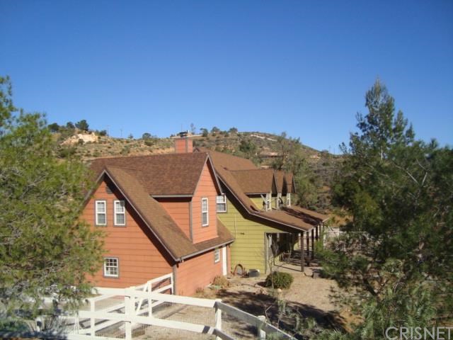9210 Yucca Hills Road, Agua Dulce, CA 91390